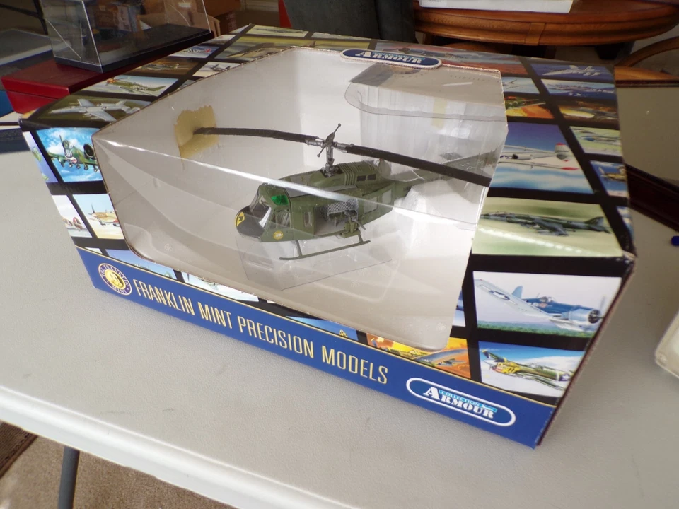 NEU Franklin Mint UH-1 Huey Helicopter 1st CAV US ARMY VIETNAM 1:48 B11B324 #3