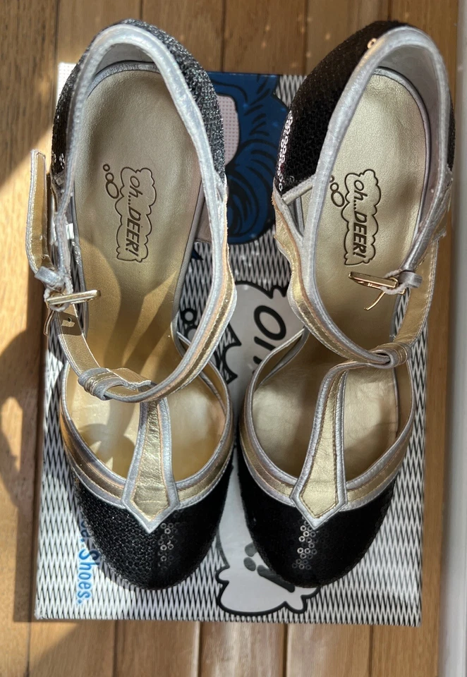 Oh… ¡CIERVO! Tacón de aguja Jamocha negro lentejuelas rojo gamuza talla 9M Foto 4 de 4