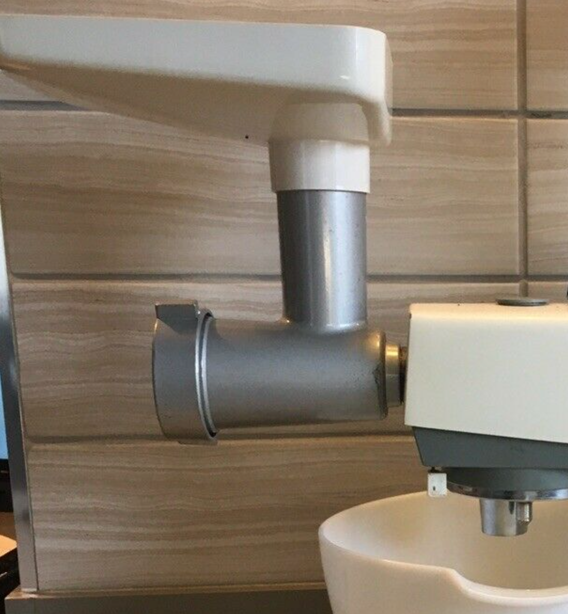 KENWOOD CHEF Mincer A720 (Fits A700, A701 & A701a) Excellent con