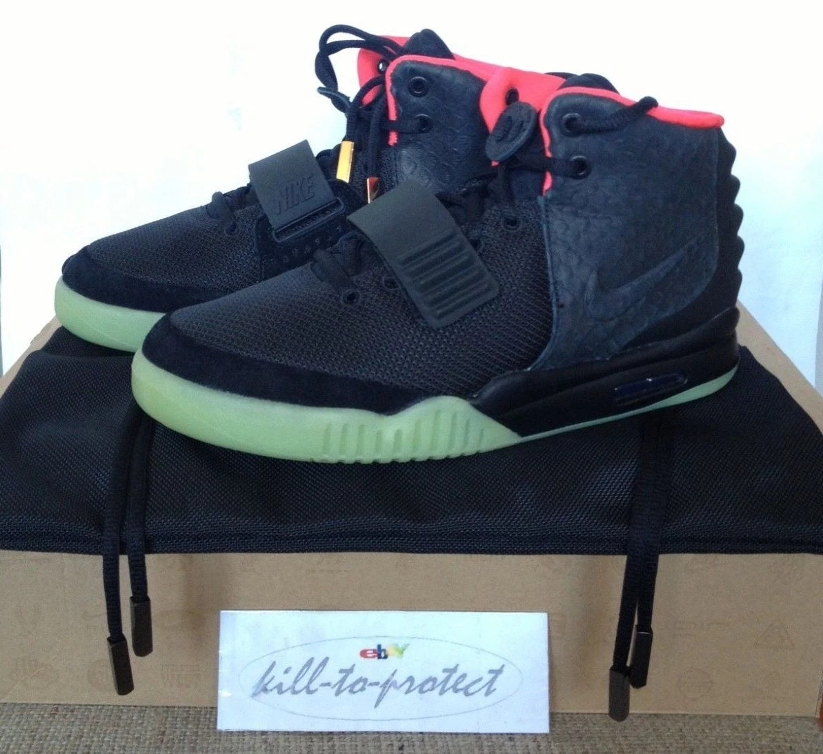 Nike Air Yeezy 2 NRG Solar Red Detailed Review (Kanye West Yeezy Boost) 