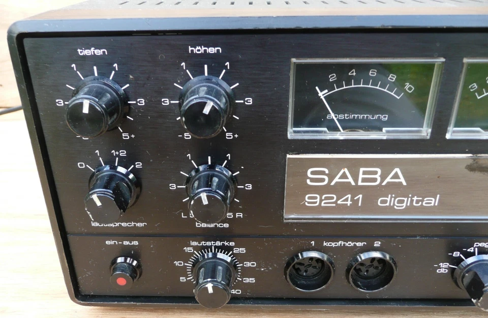 Ricevitore Amplificatore Digitale Vintage SABA Ultra HiFi Professional 9241 Funzionante - Immagine 3 di 4