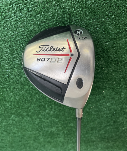 Titleist 907 D2 Driver 9.5°, Regular-flex Diamana Blue Board, Men's Right Hand