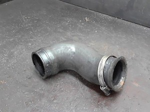 Ladeluftkühler Schlauch Audi A4 1.9 TDI DPF 8E/8H/QB6 85 KW 116 PS Limousine