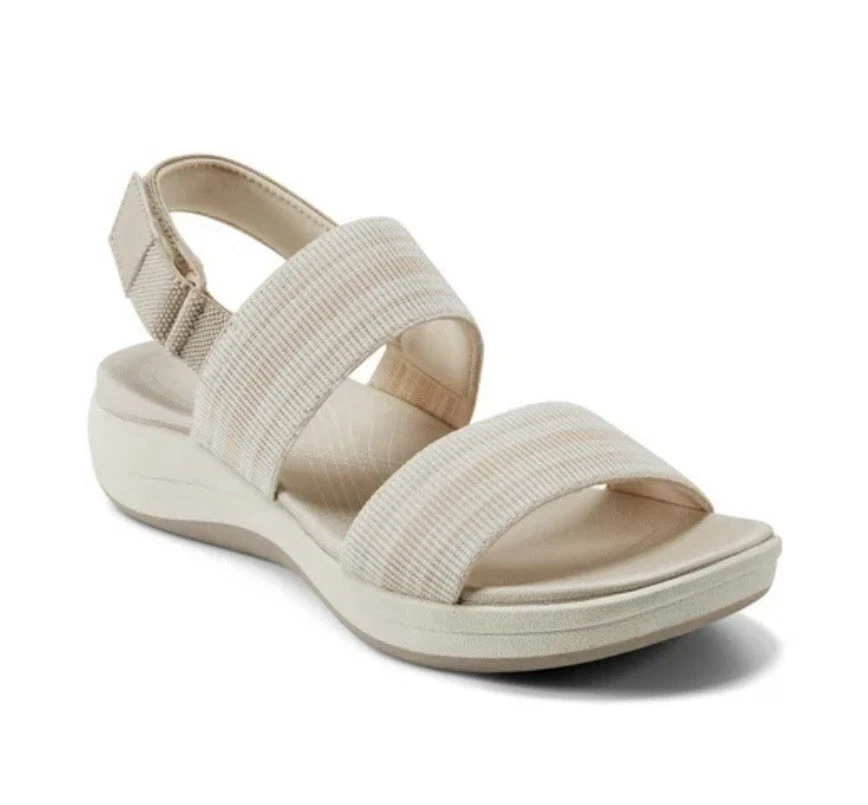 Easy Spirit Tristen Strappy Sport Walking Sandles Size 8W 8 Beige Cloud White