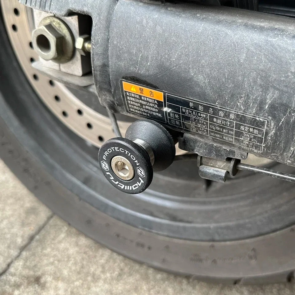 Soporte universal de carretes basculantes para motocicleta M8 para Ducati Monster 821 2013-2020 Foto 3 de 4