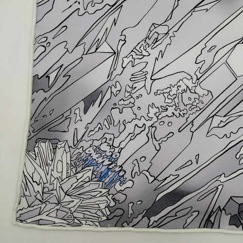 Hermes scarf Carre 90 La Vallee de Cristal Grays Silk100% 4522317 - Picture 5 of 11