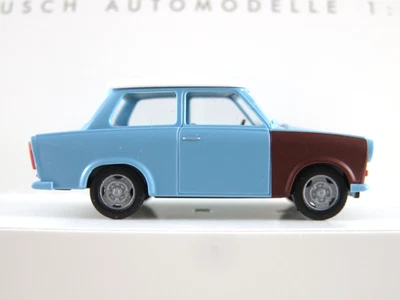 Busch 53112 Trabant P601 Lim. (1977) "Reparatur" 1:87/H0 in h´blau/braun NEU/OVP - Bild 1 von 4