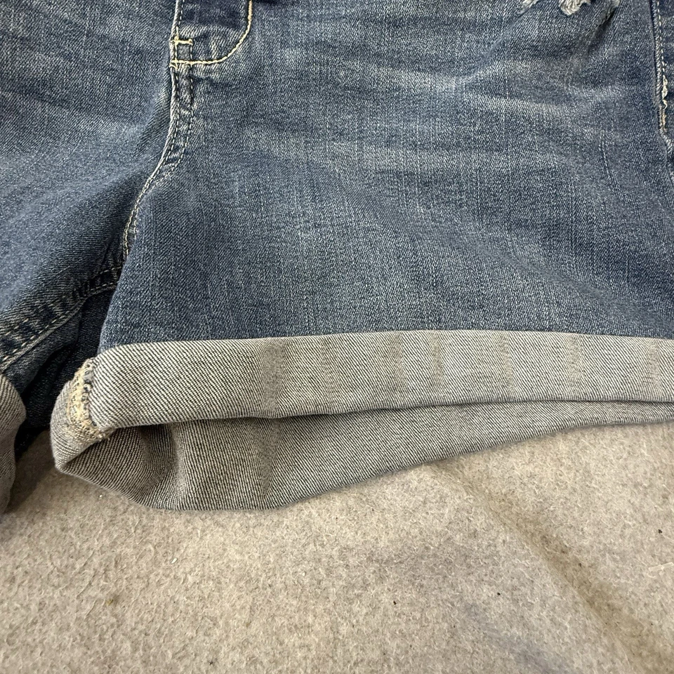 Pantalones cortos de mezclilla Lauren Conrad talla 16 para mujer pantalones cortos de jean desgastados bolsillos con puños Foto 4 de 4