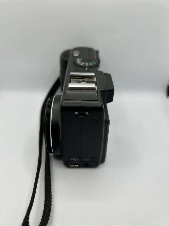 RICOH Caplio GX8 Black 8MP Digital Camera Compact – Tested Working - Image 2 of 4