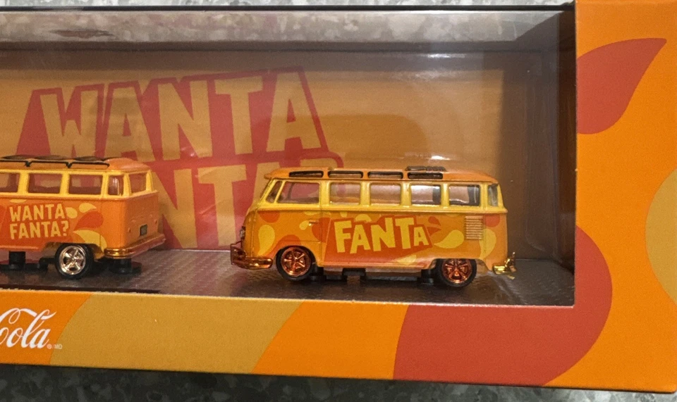 M2 1/64 Hauler fanta 1960 VW double cab & window bus w/ trailer tw40 chase NIB - Image 2 of 4