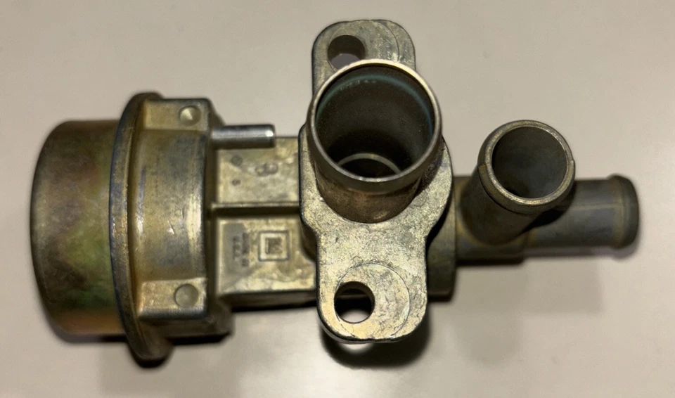 Nuevo de Lote Antiguo GM 1968 CAMARO Z28 BOMBA DE SMOG VÁLVULA DESVIADORA DH ESTAMPADO 7036449 Foto 3 de 4