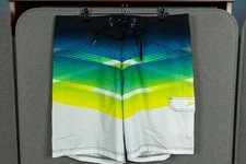 New Speedo Men's Crosscut Engineered Boardshort Colorful 38W 9.5" Inseam
