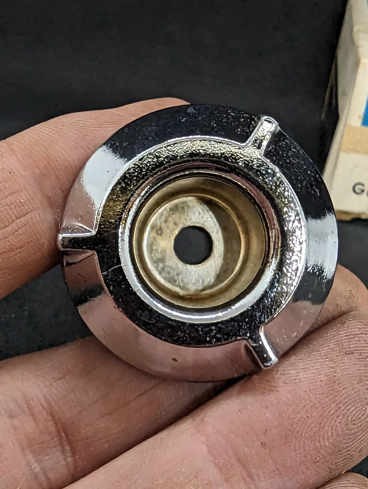 Nuevo de Lote Antiguo 1973 1974 1975 Oldsmobile Cutlass Delta 88 98 Radio Control Maniquí Foto 3 de 4