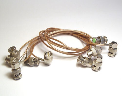 4x BNC HF-Kabel mit Winkel-Steckern, 93 Ohm, 0.5 Meter - Bild 1 von 1