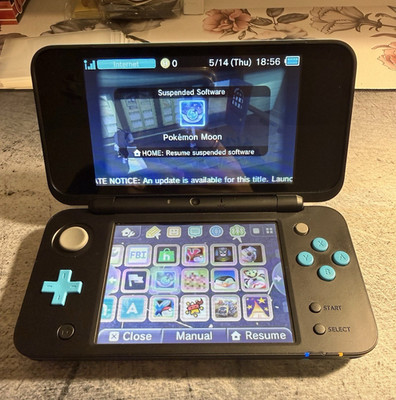 Nintendo New 2DS XL System Black/Blue, 32gb, Charger and Stylus 