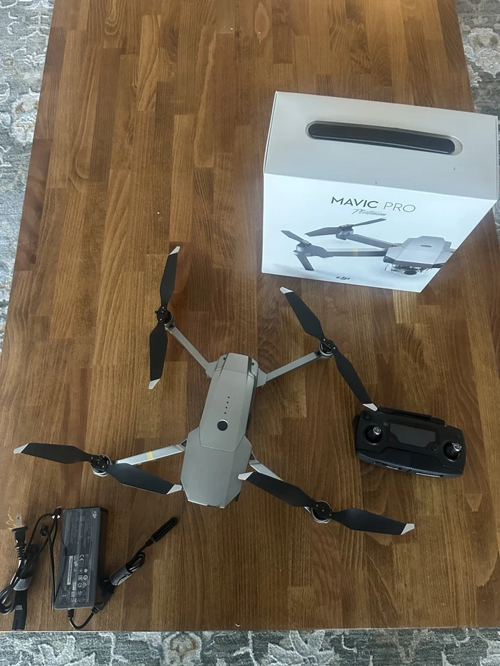 Paquete Mavic Pro Platinum DJI con gafas, mochila y accesorios nuevo sin caja Foto 3 de 4