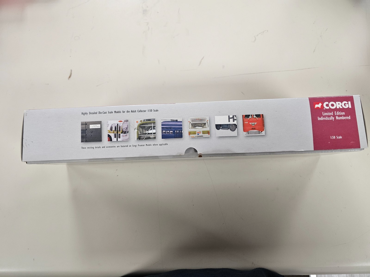 Corgi Limited Edition US55019 PCC Streetcar Capital TRANSIT 1555  display picture 1