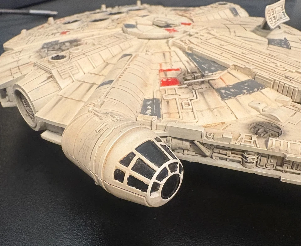 Star Wars Millennium Falcon (Revell) – Painted w/ Lights & Sound FX – Display - Image 3 of 4