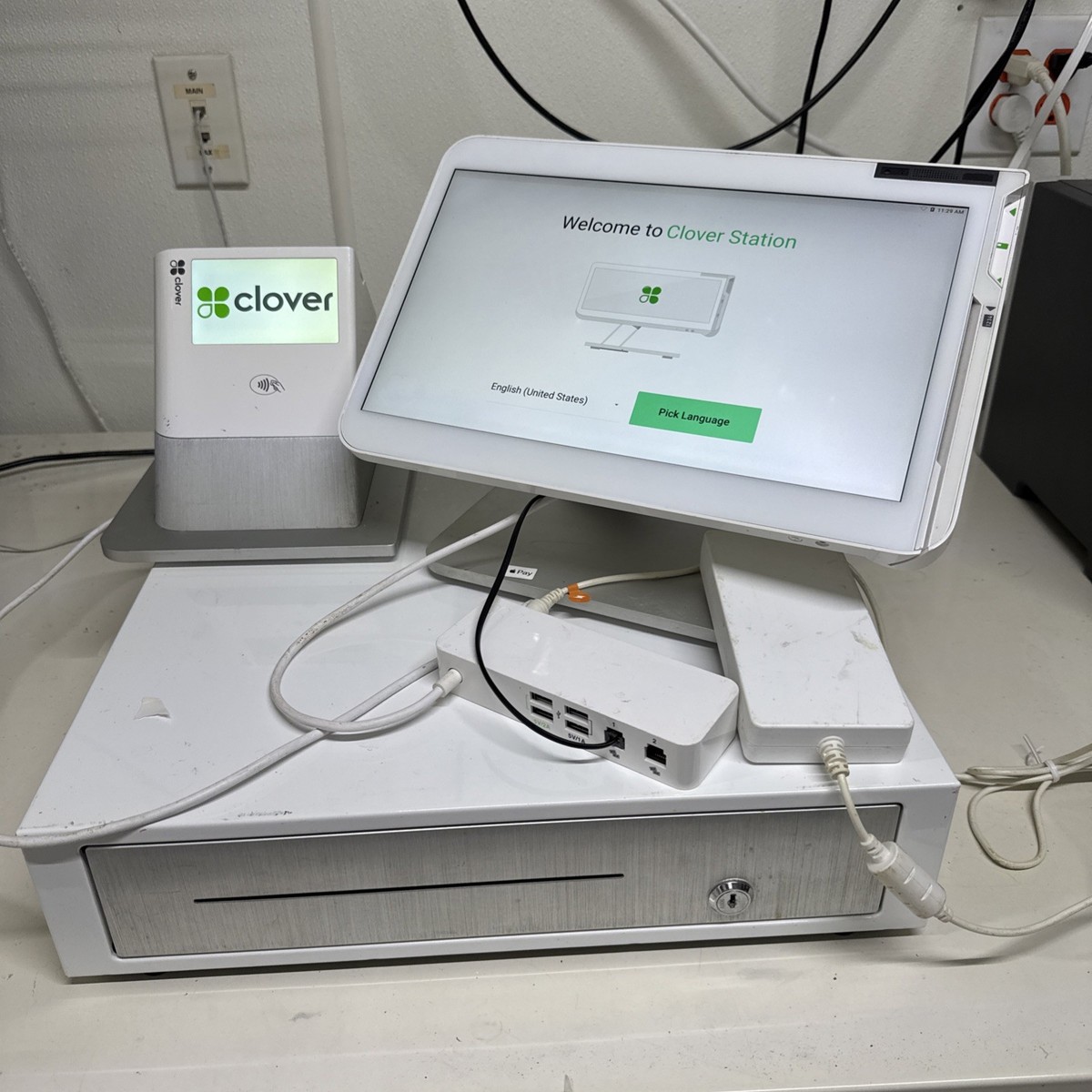Clover Station POS System C500 Tap pay Printer P550, cash register