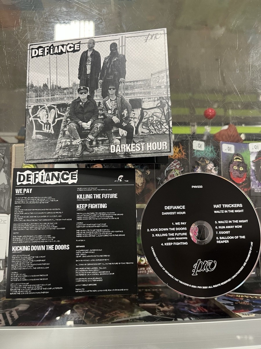 HAT TRICKERS / DEFIANCE Split CD NEW! Street Japanese Punk Rock OI