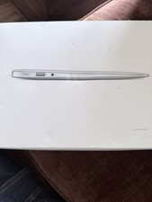 Apple MacBook Air 11.6" (Early 2015) - 128GB SSD - Used Once In Pristine Box