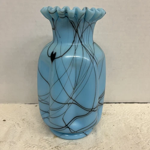 FENTON ART GLASS ROBERT BARBER TURQUOISE HANGING HEARTS CRIMPED VASE 1976 8.5” T