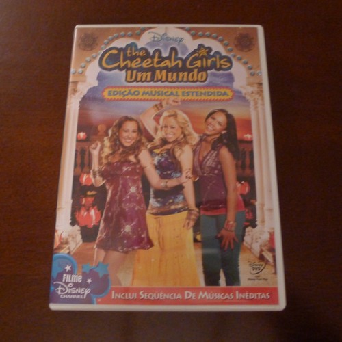 Portuguese & Spanish - The Cheetah Girls: One World Um Mundo - Musical Estendia - Picture 3 of 8