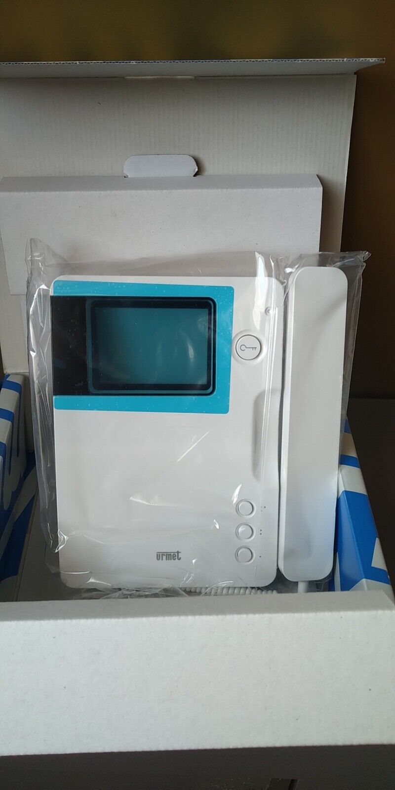 Foto 1 di 2