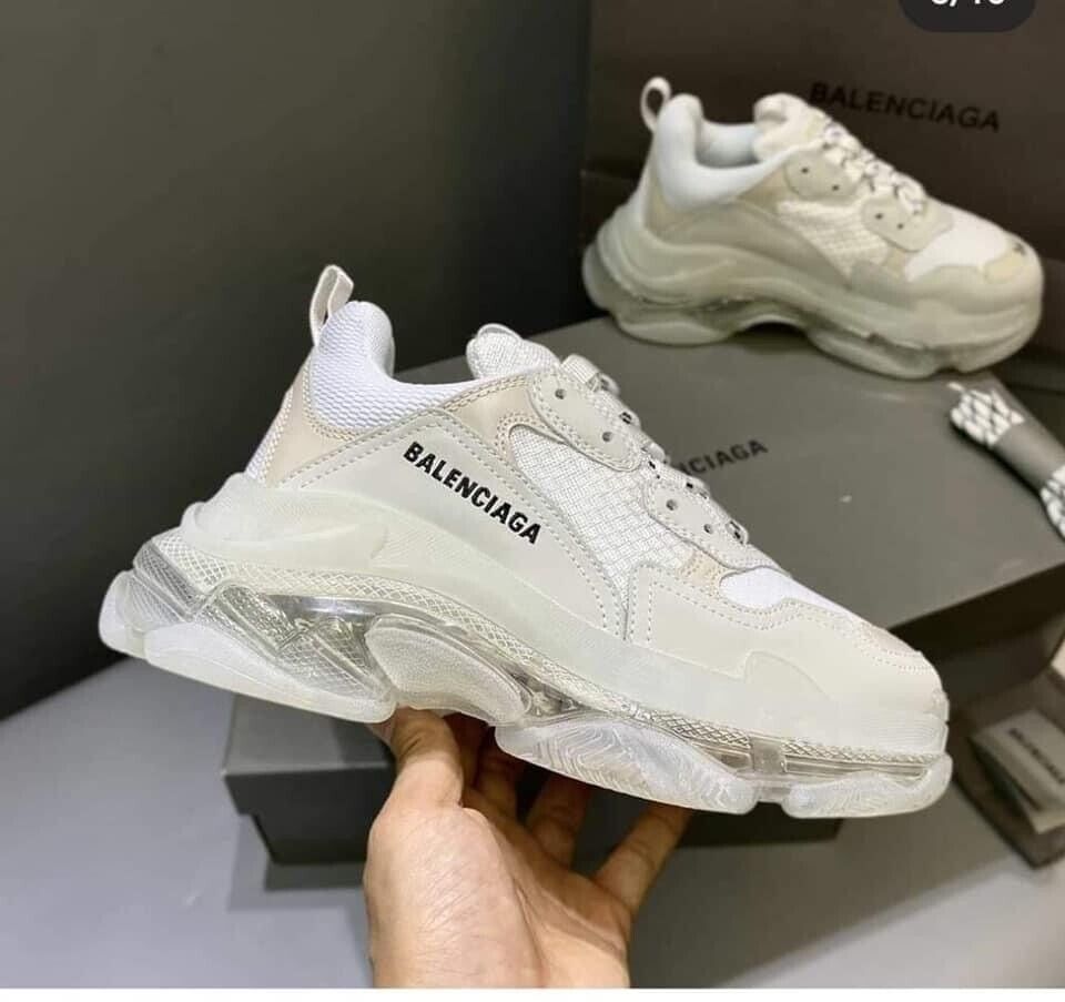 BALENCIAGA triple s ３7 - スニーカー