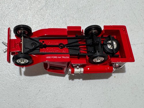MATCHBOX 1932 FORD YESTERYEAR AA FIRE ENGINE TRUCK YFE06, VINTAGE 1991 - Picture 6 of 7