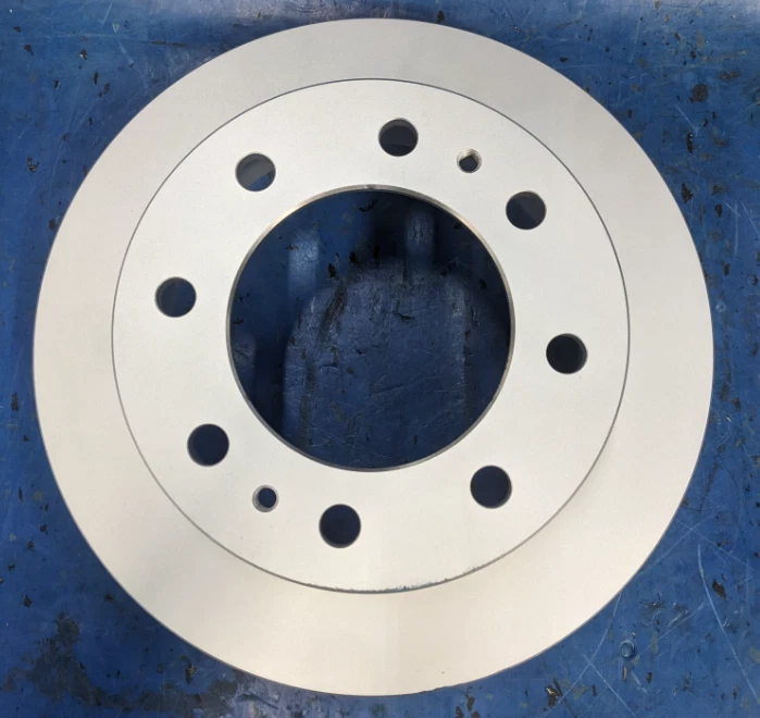 Rotor de freno de disco delantero Bosch QuietCast Premium 25010563 Chevrolet Siiverado Foto 2 de 4