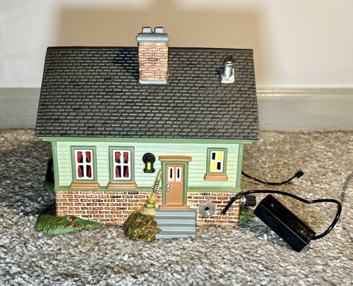 Halloween Dept 56 “1031 Trick Or Treat Drive” - House only. Untested - Picture 3 of 7
