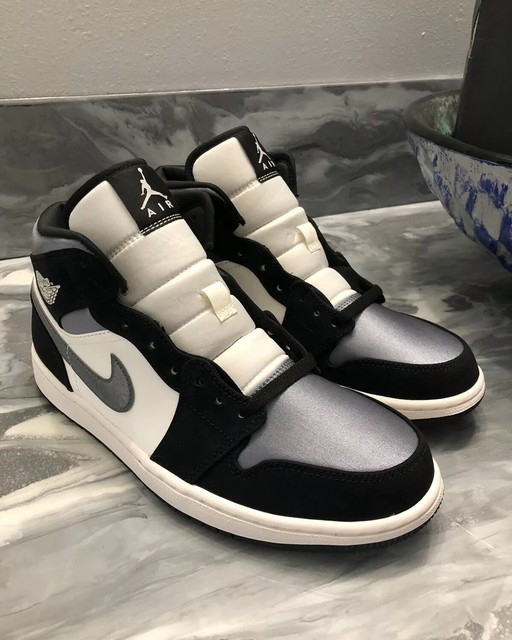 Nike Men's Air Jordan 1 Mid SE Sneakers - Black/Smoke Grey/Sail | Catch.co.nz