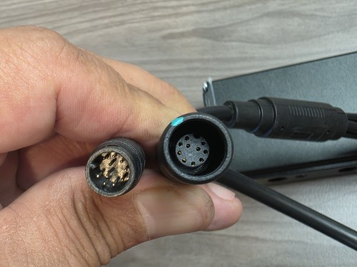 Juiced RipCurrent S Controller ONLY - NEEDS REPAIR READ - Picture 13 of 13