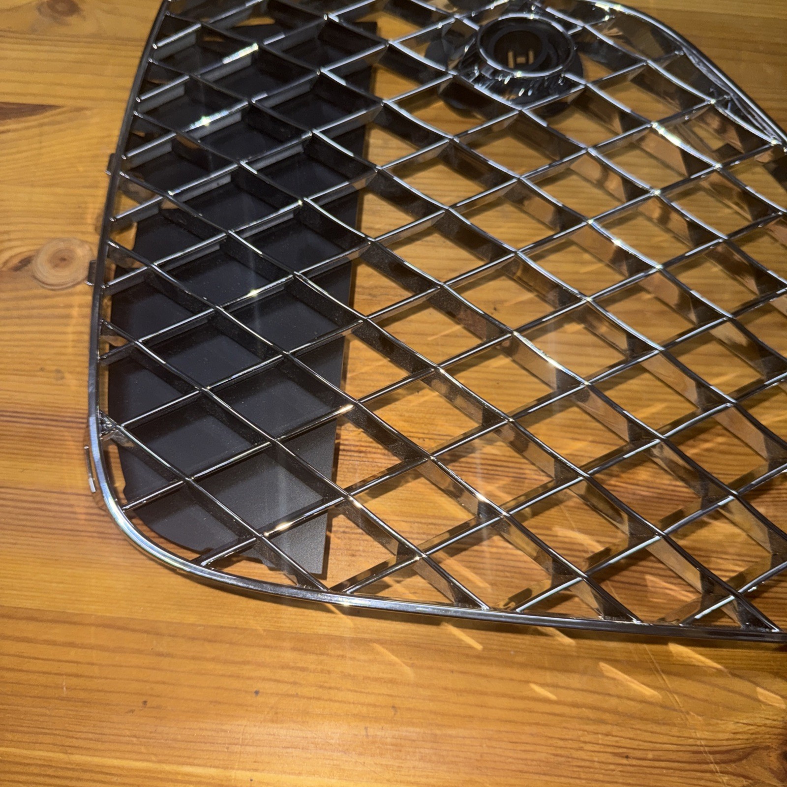 2021-2023 Bentley Bentayga Front Bumper Left Grill Oem #B064