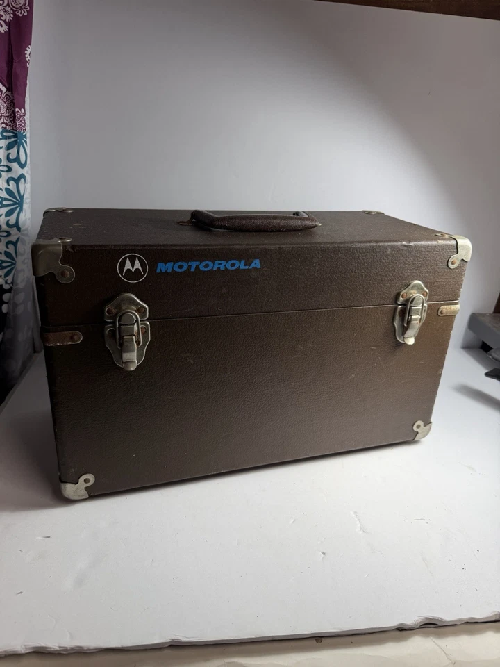 Vintage Motorola Communications Service Repair Man Tool Box Installers empty - image 2 of 4