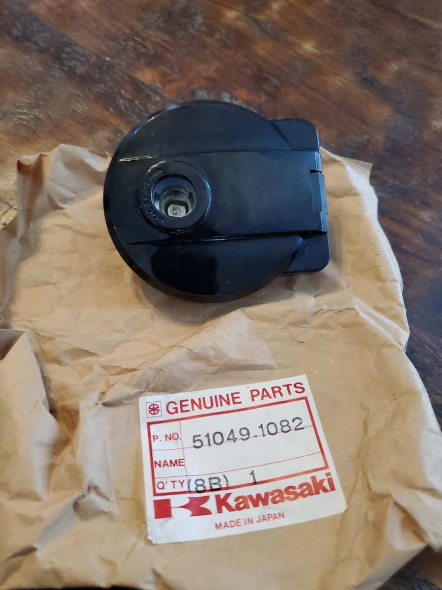 1983-1985 Kawasaki Ninja ZX1100 550 750R EX305 Fuel Gas Tank Cap