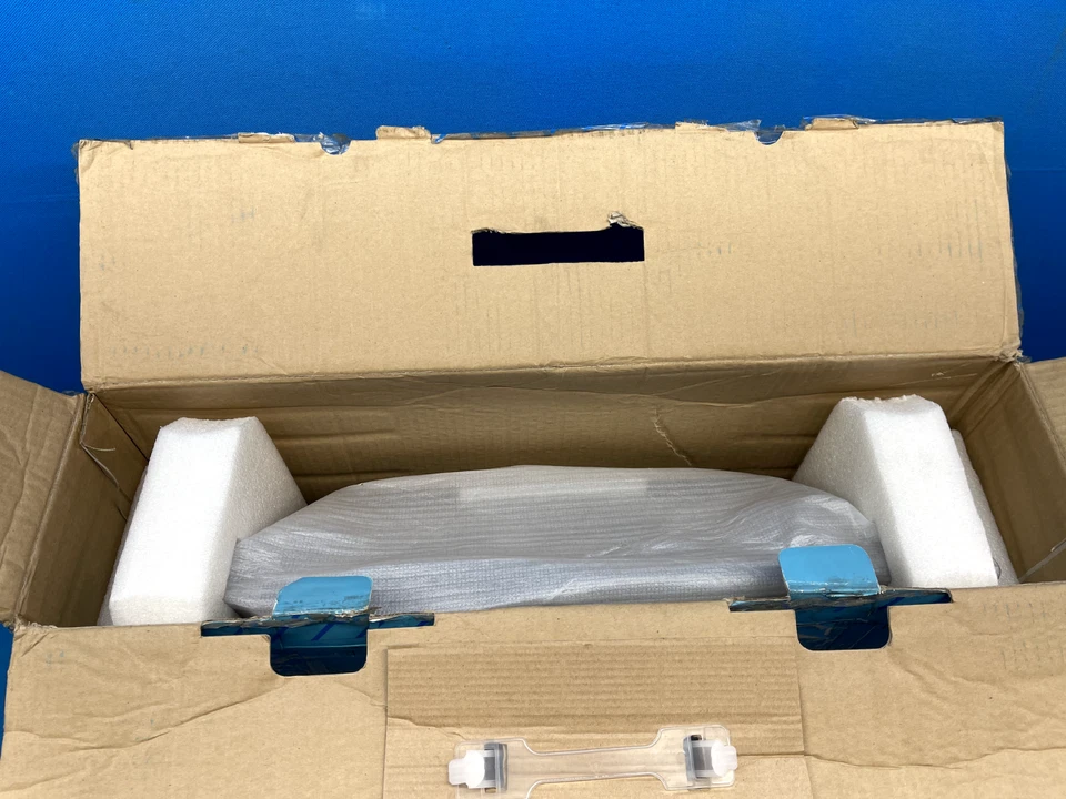 Monoprice 22" 1080P Drawing Tablet Display - Image 3 of 4