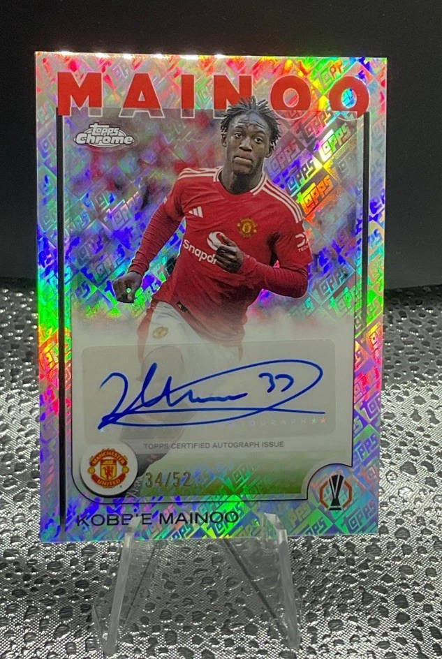 Topps Soccer Manchester United Autographed Sports Trading Cards