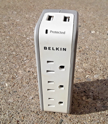Belkin Surge Protector Mini Wall Mount 3 AC Multi Outlets & 2 USB Charger Ports