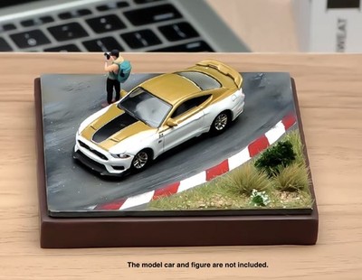 1:64 Painted Car Model Base Miniature Diorama Road Sand Freeway Faux Grass Land