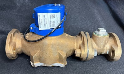 Hersey 1-1/2'' MVR 100 Water Meter 2 Bolt Oval Flange Ends 9'' Case with 4'' Spool