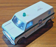 Realtoy 1980s Ford Econoline Police Van Made In China