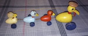 Vintage Fisher Price Wooden Pull Toy 1940's? Quack Family  