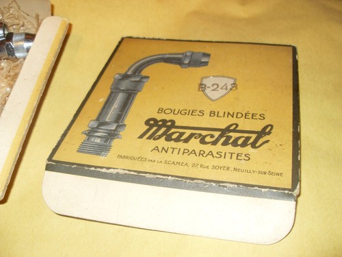 4 x Rare Marchal B-243 Spark Plugs - Bougies Blindees Antiparasites - As Photo - Picture 3 of 3