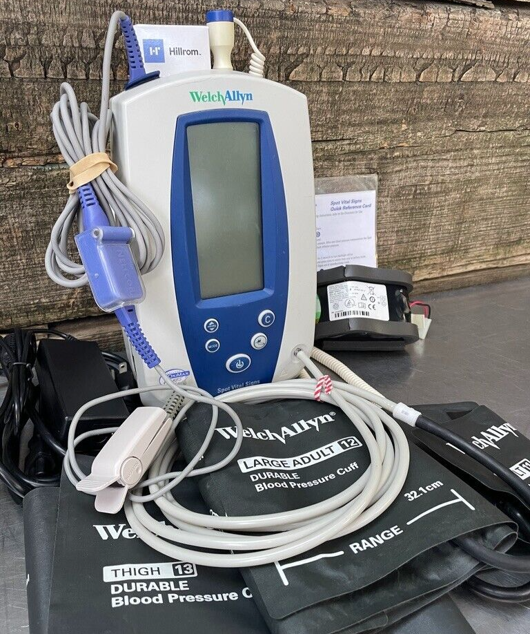Welch Allyn 420 Spot Vital Signs Monitor 42NTB w/ Temp, SpO2