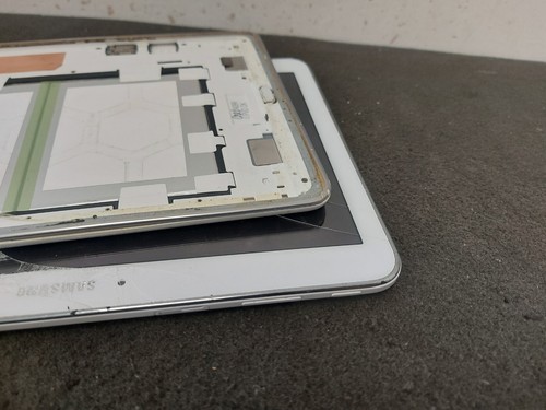 2X Samsung Tablet JobLot Bundle (Damaged/Faulty) For Parts Only — Untested — #22 - Picture 7 of 13