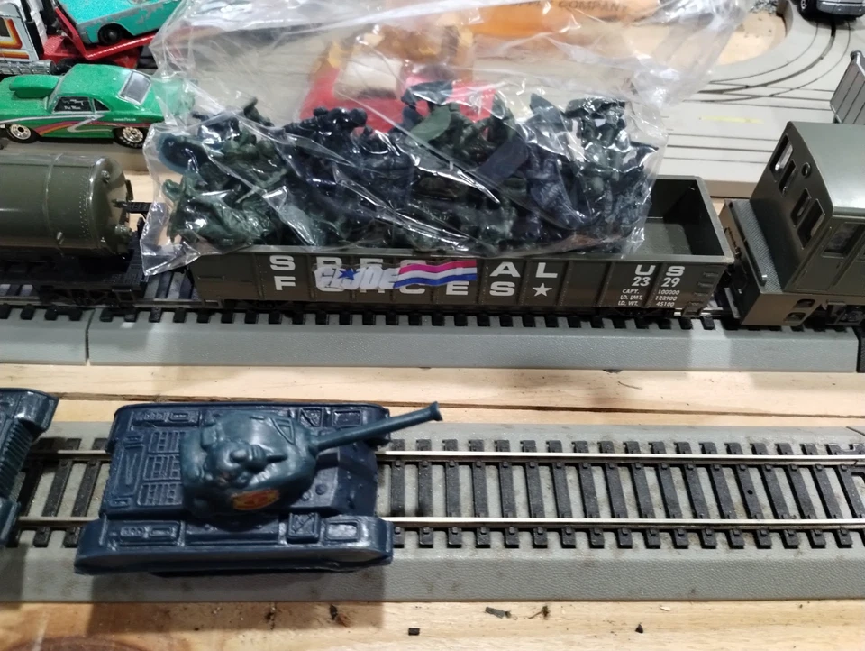 Vintage Tyco GI Joe HO Scale Military Special Forces Train Set Tested Ready Run - Image 2 of 4