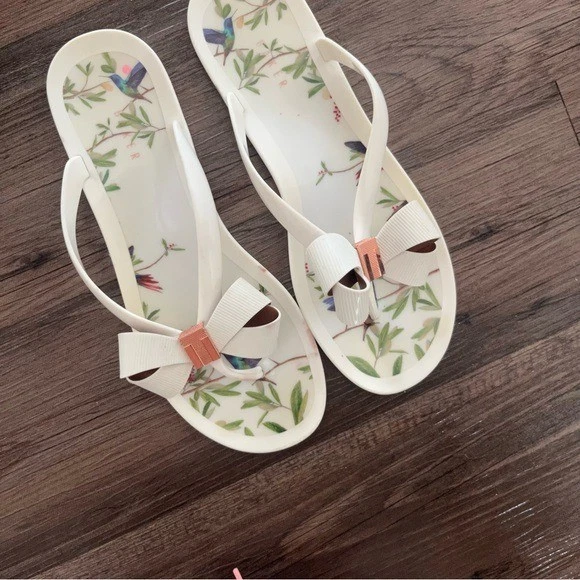 Sandalias Ted Baker para mujer 41 10,5 Suszie blancas con lazo en gelatina chanclas deslizables Foto 2 de 4