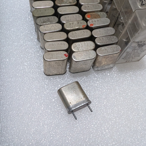 Lot of 42 CB Radio Crystals - Bild 2 von 3